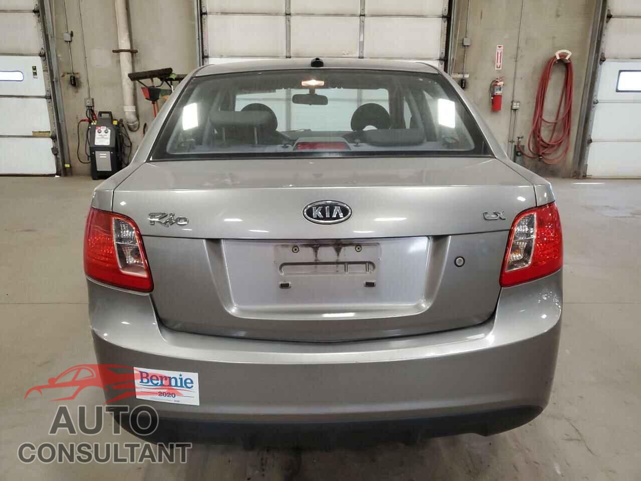 KIA RIO 2011 - KNADH4A34B6730226