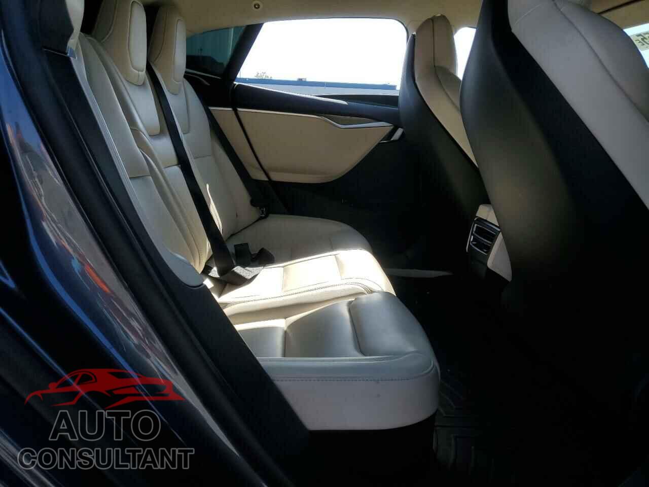 TESLA MODEL S 2018 - 5YJSA1E21JF234804