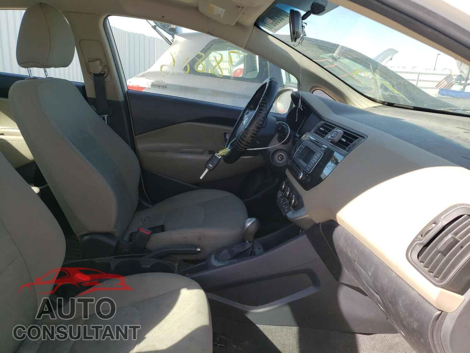 KIA RIO 2017 - KNADM4A39H6038256
