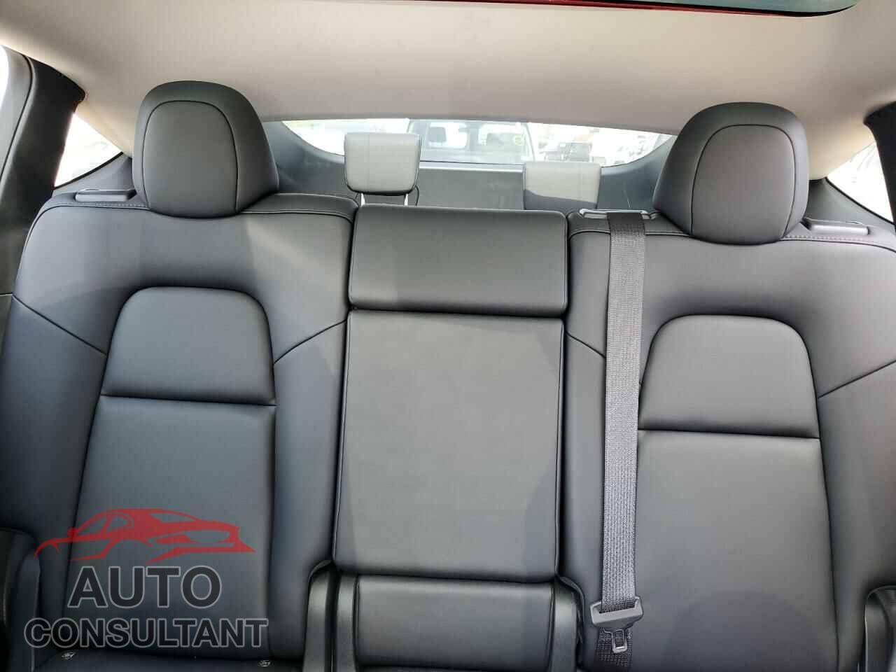 TESLA MODEL Y 2023 - 7SAYGAEE2PF874535