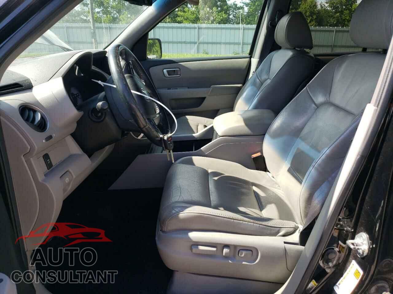 HONDA PILOT 2011 - 5FNYF4H53BB073568