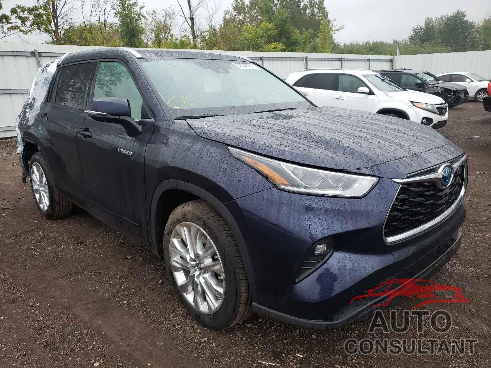 TOYOTA HIGHLANDER 2021 - 5TDYARAH2MS009990