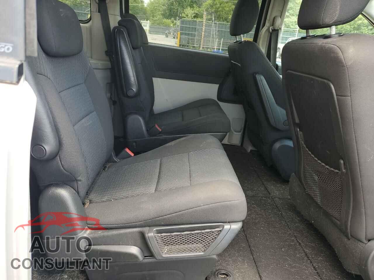 DODGE CARAVAN 2010 - 2D4RN4DE2AR172160