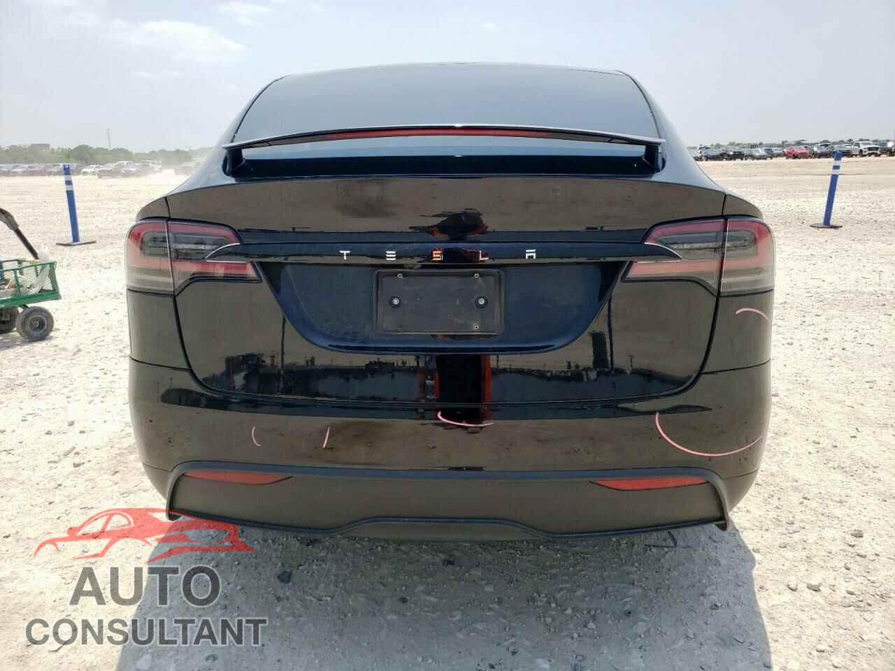 TESLA MODEL X 2023 - 7SAXCBE5XPF404833