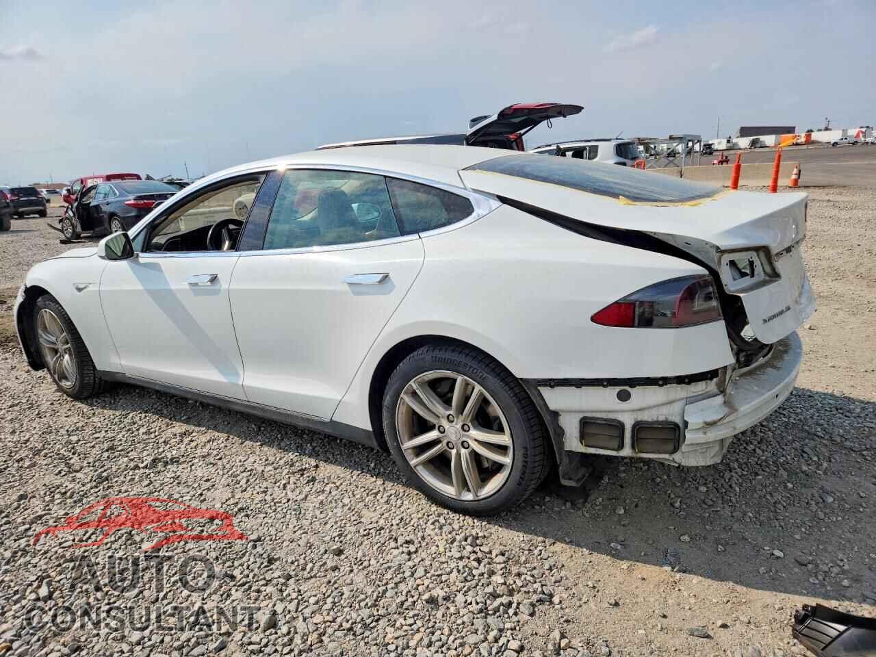 TESLA MODEL S 2014 - 5YJSA1S19EFP60860