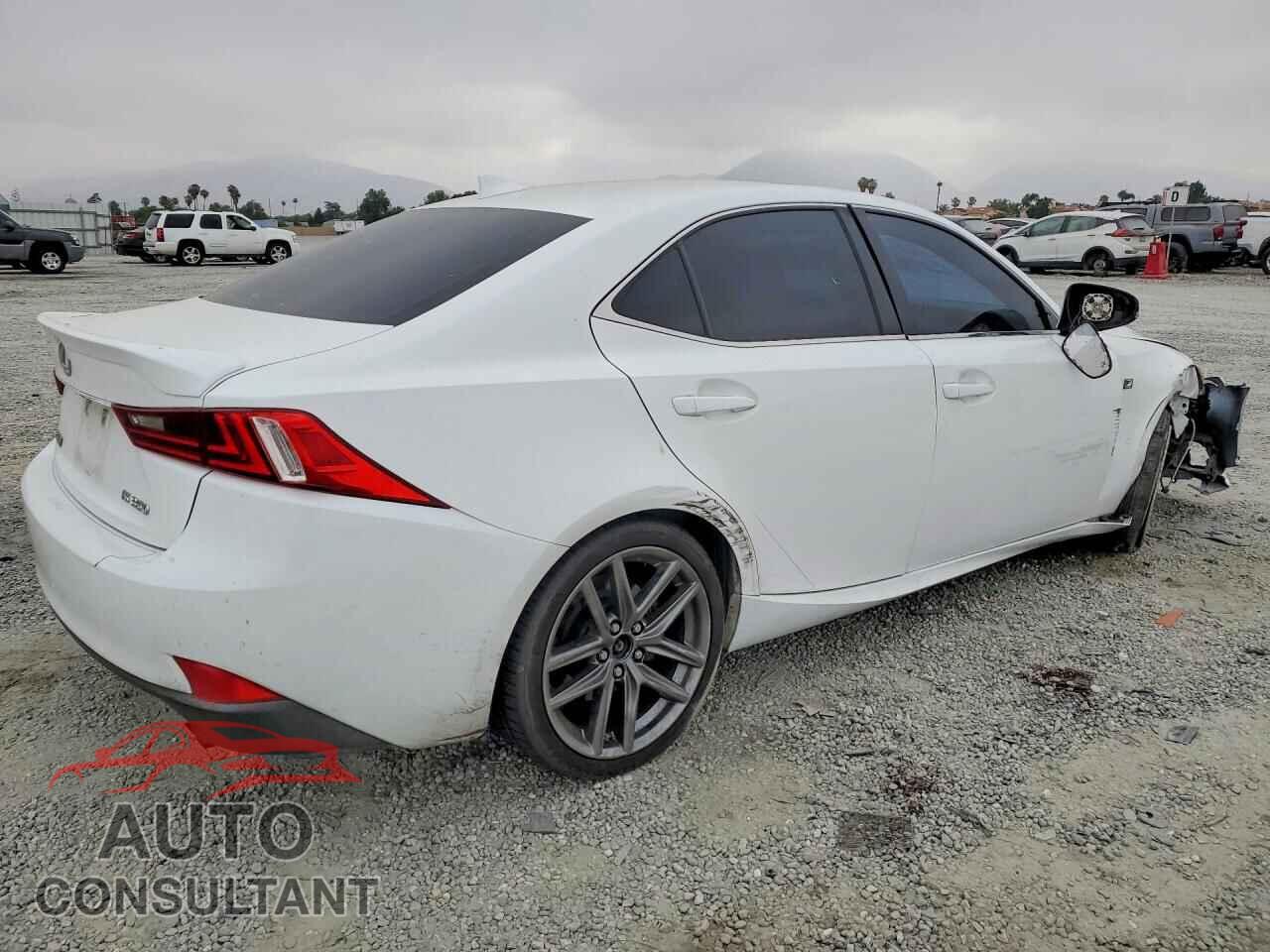 LEXUS IS 2015 - JTHBE1D25F5020332