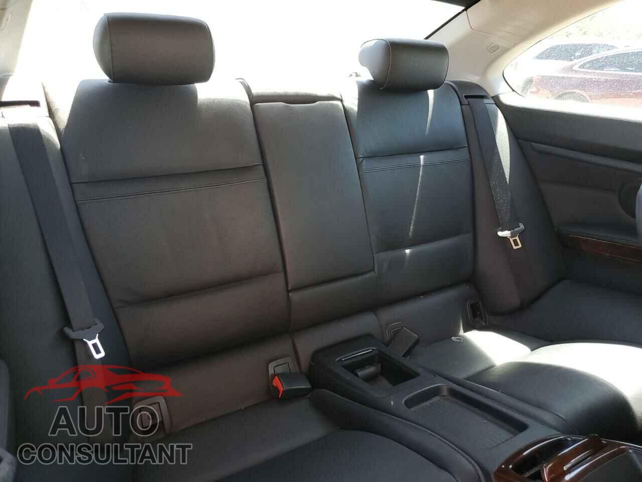 BMW 3 SERIES 2011 - WBAKE3C59BE557740