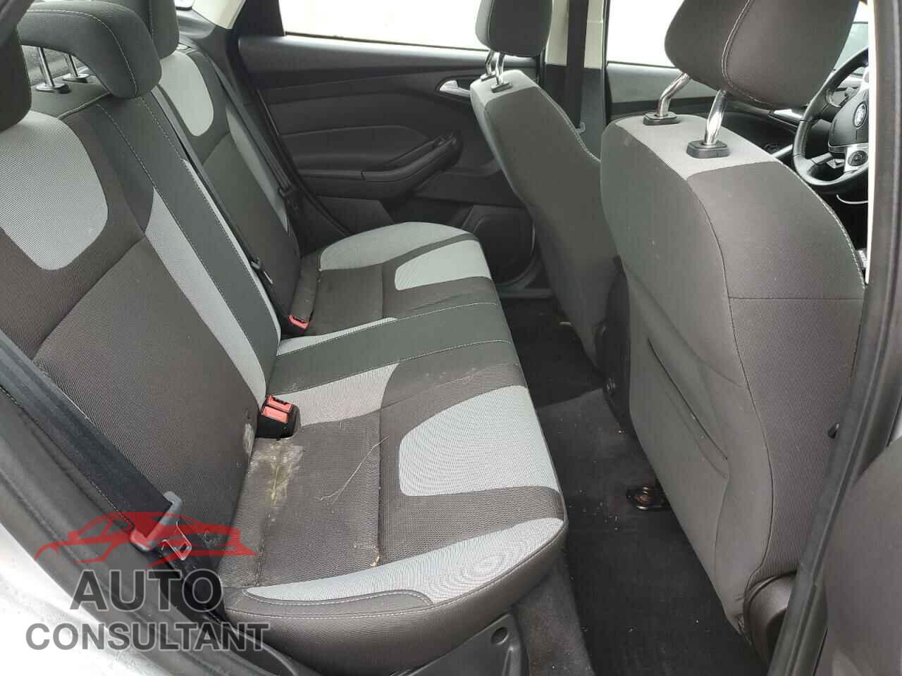 FORD FOCUS 2012 - 1FAHP3F21CL381374