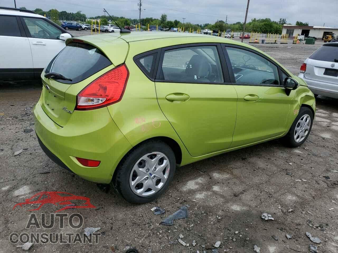 FORD FIESTA 2013 - 3FADP4EJ4DM220904