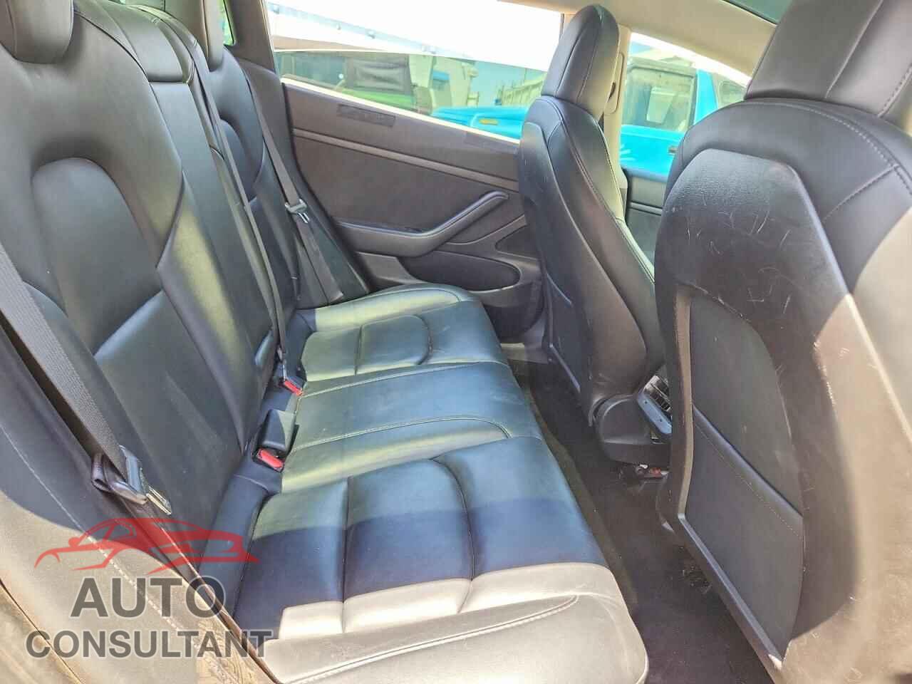 TESLA MODEL 3 2020 - 5YJ3E1EA4LF704472
