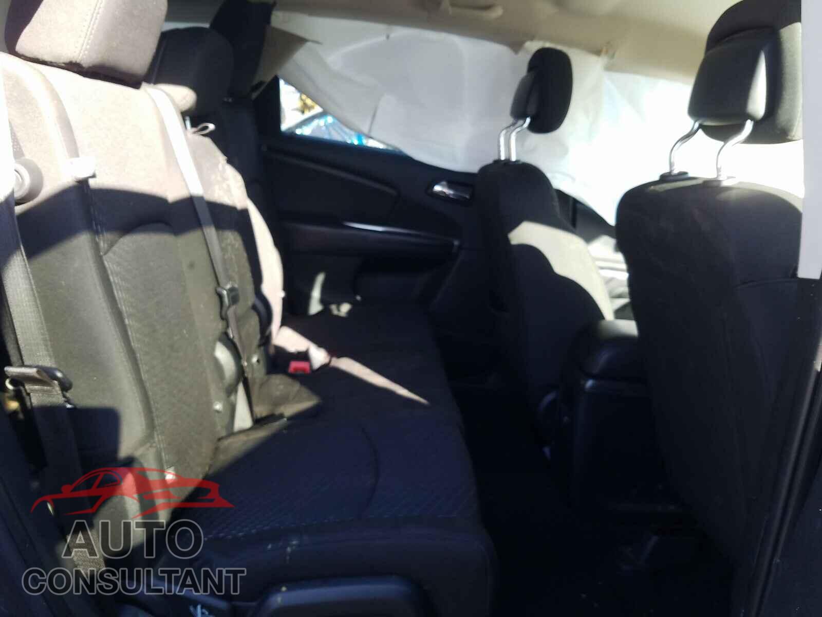 DODGE JOURNEY 2018 - 3C4PDCAB4JT508562