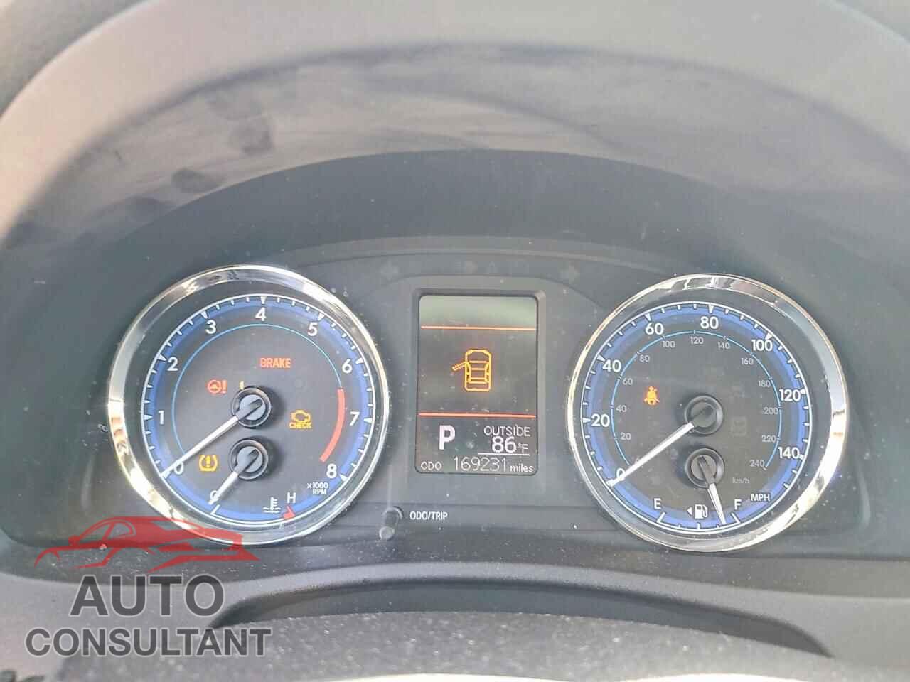 TOYOTA COROLLA 2019 - 2T1BURHE2KC140464