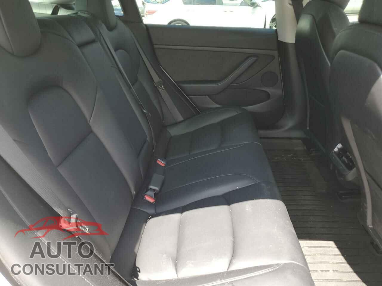 TESLA MODEL 3 2022 - 5YJ3E1EA4NF295456
