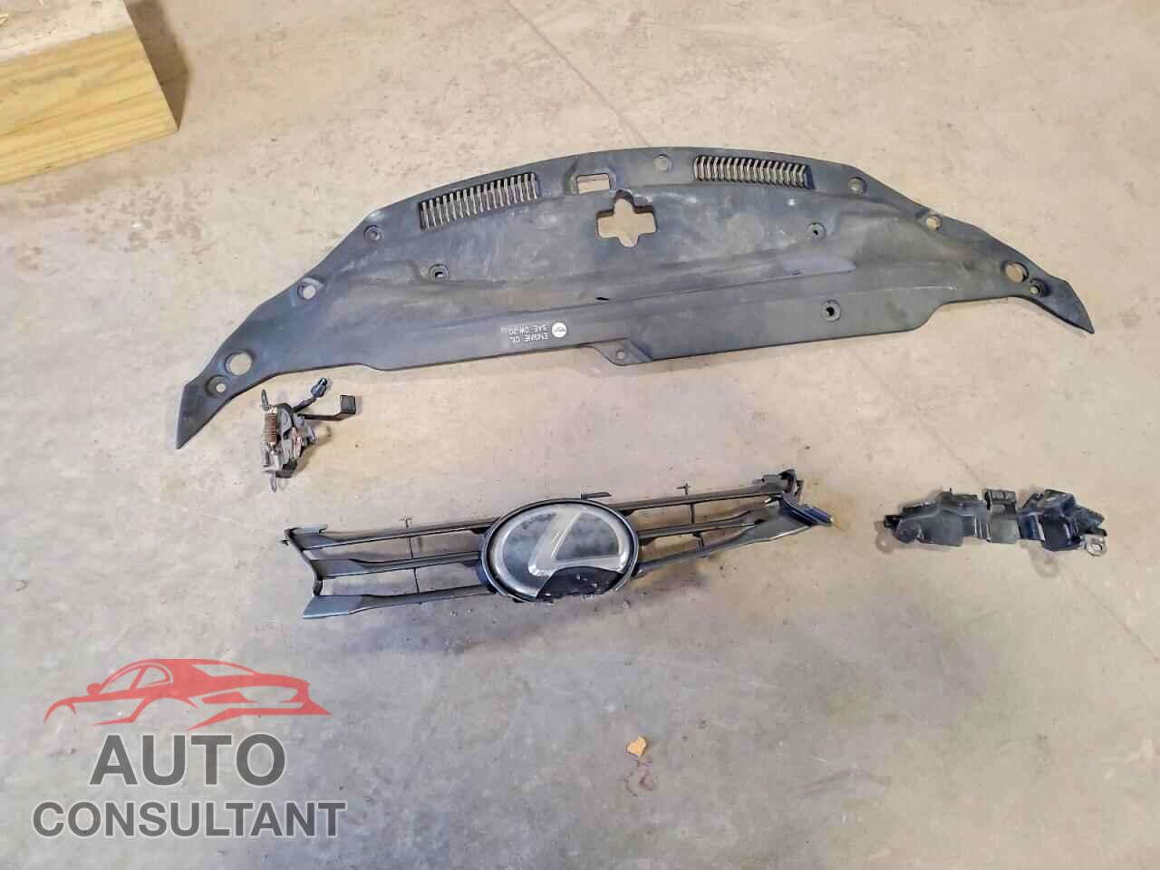 LEXUS IS 2017 - JTHCM1D26H5016770