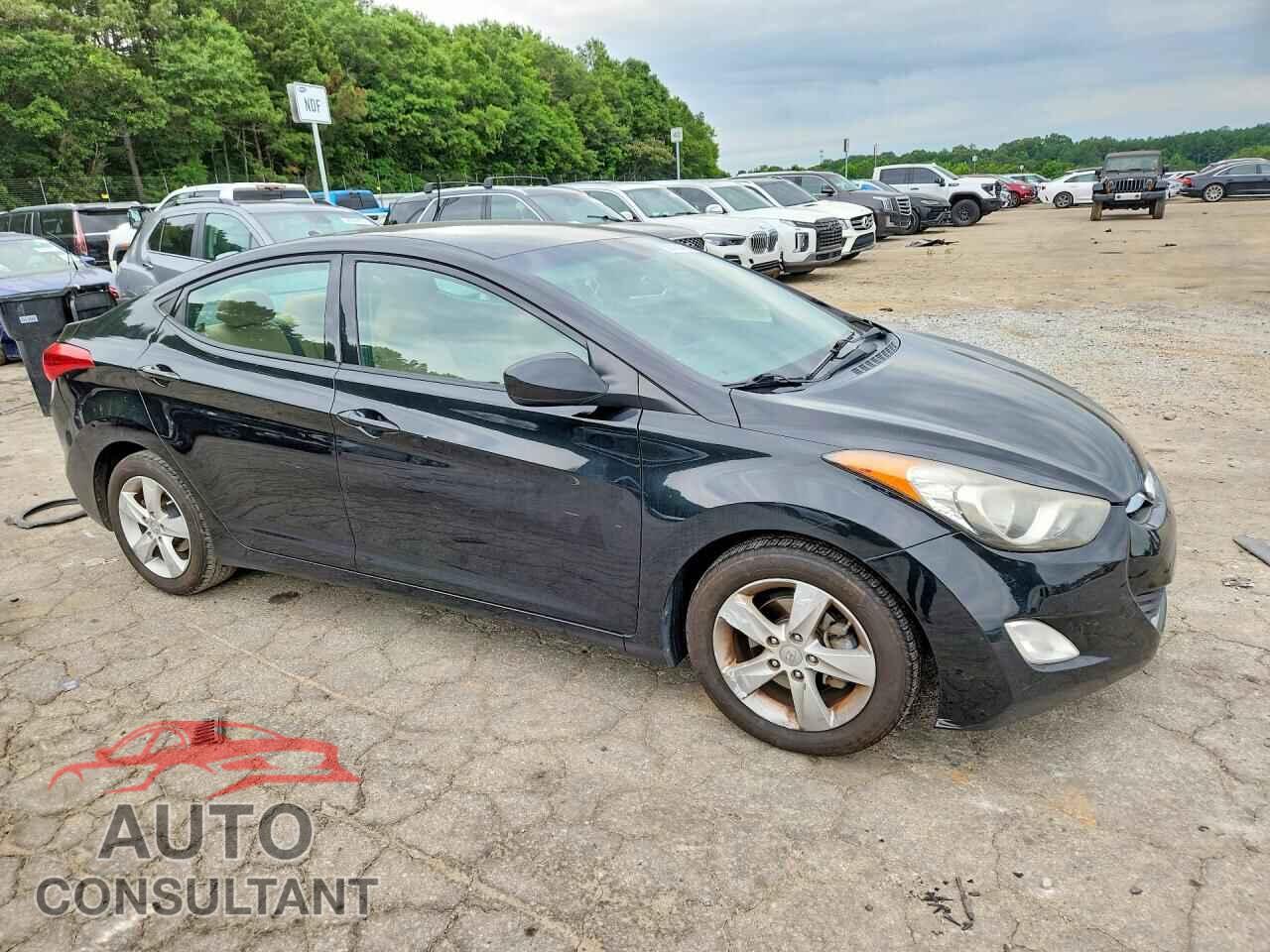 HYUNDAI ELANTRA 2013 - 5NPDH4AE8DH454985