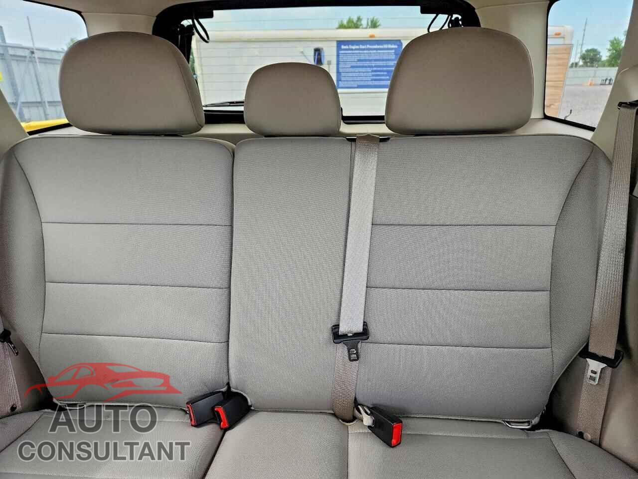 FORD ESCAPE 2011 - 1FMCU0D70BKB20568
