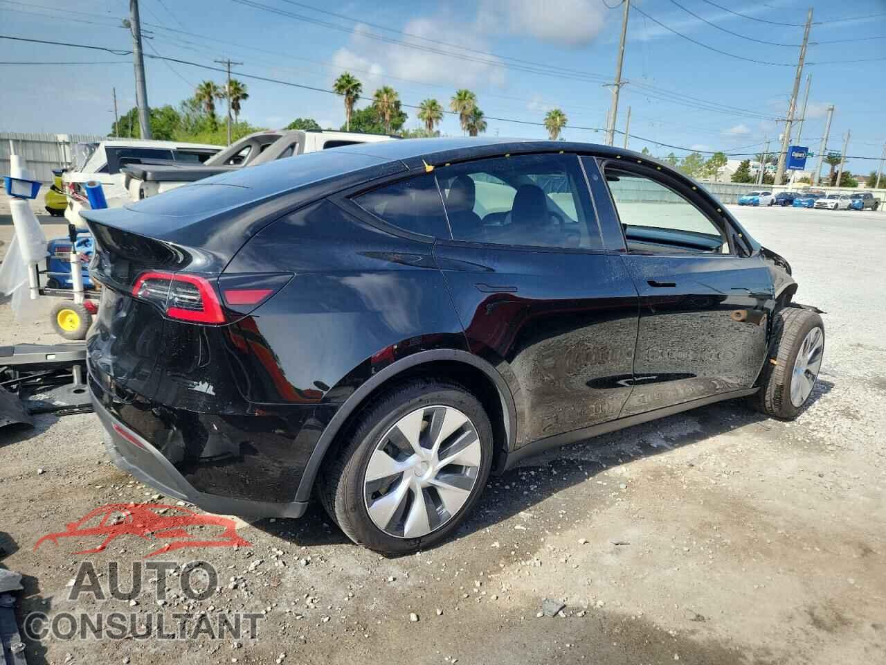 TESLA MODEL Y 2021 - 5YJYGDED9MF103152