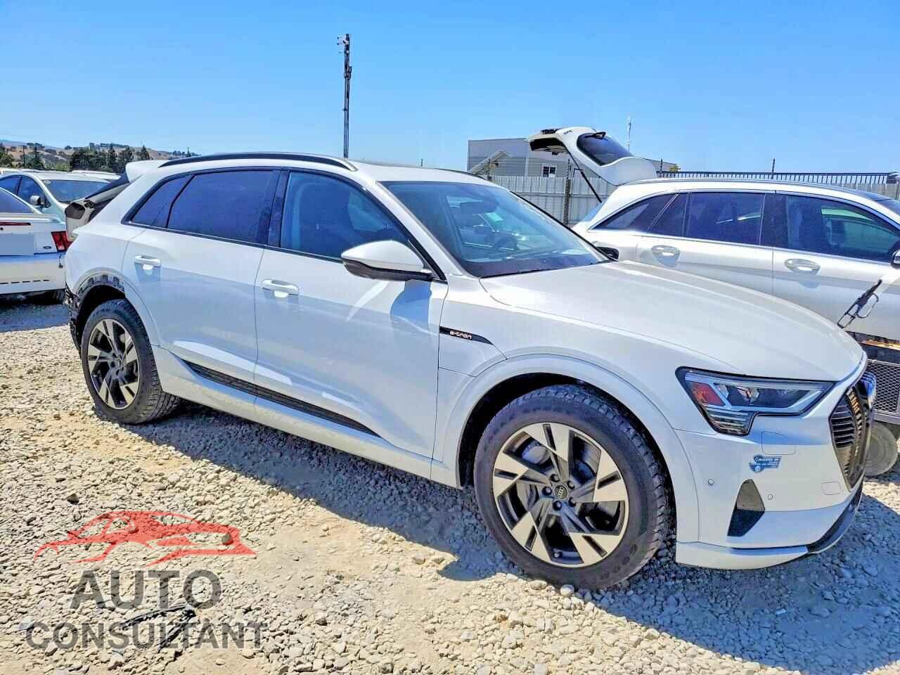AUDI E-TRON 2021 - WA1AAAGE4MB022841