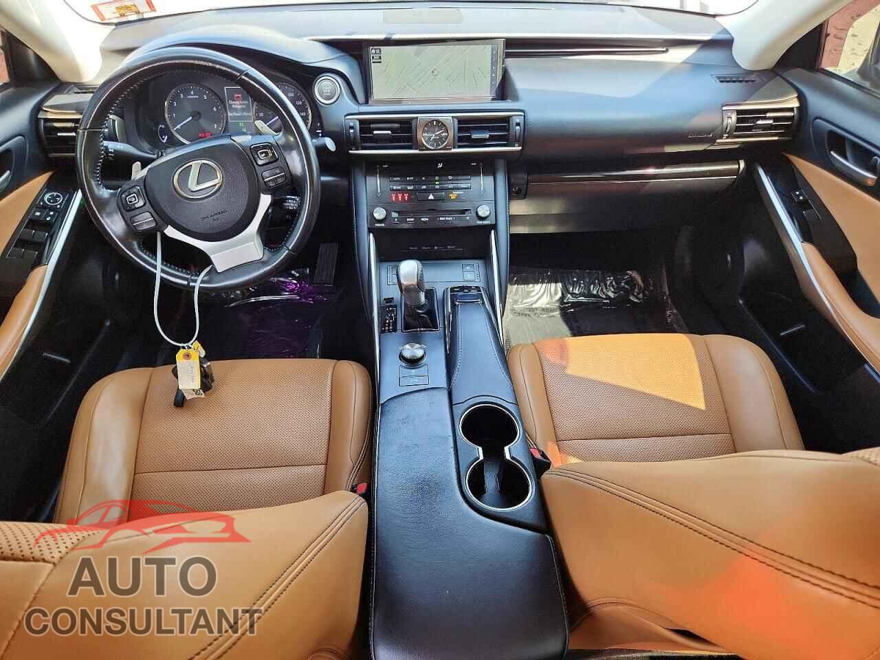 LEXUS IS 2017 - JTHCM1D2XH5021535