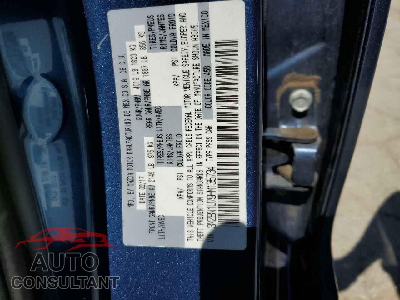 MAZDA 3 2017 - 3MZBN1U79HM135734