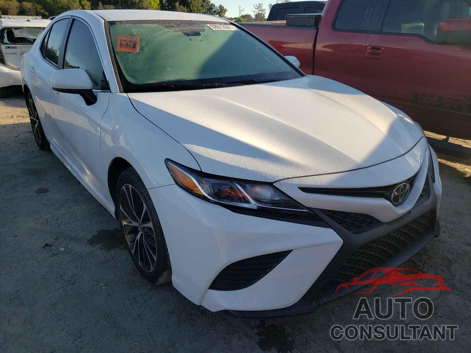 TOYOTA CAMRY 2020 - 4T1G11AKXLU511547