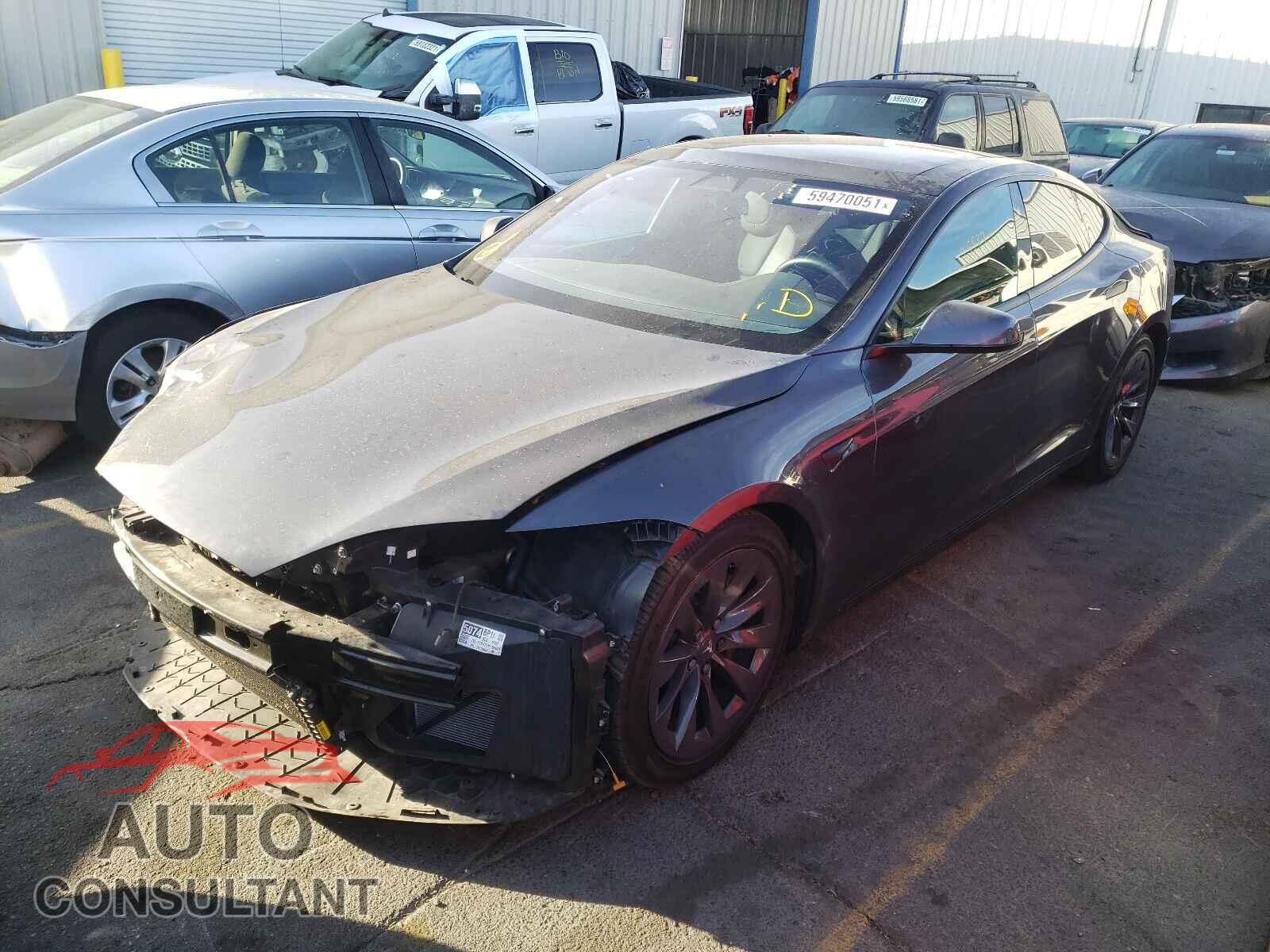 TESLA MODEL S 2018 - 5YJSA1E29JF272426