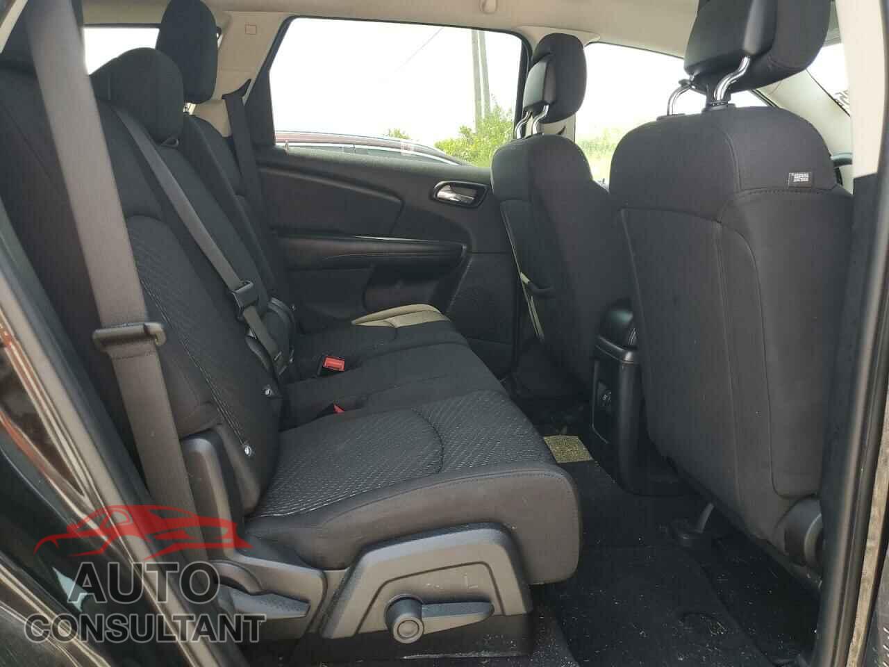 DODGE JOURNEY 2013 - 3C4PDCBB4DT530399