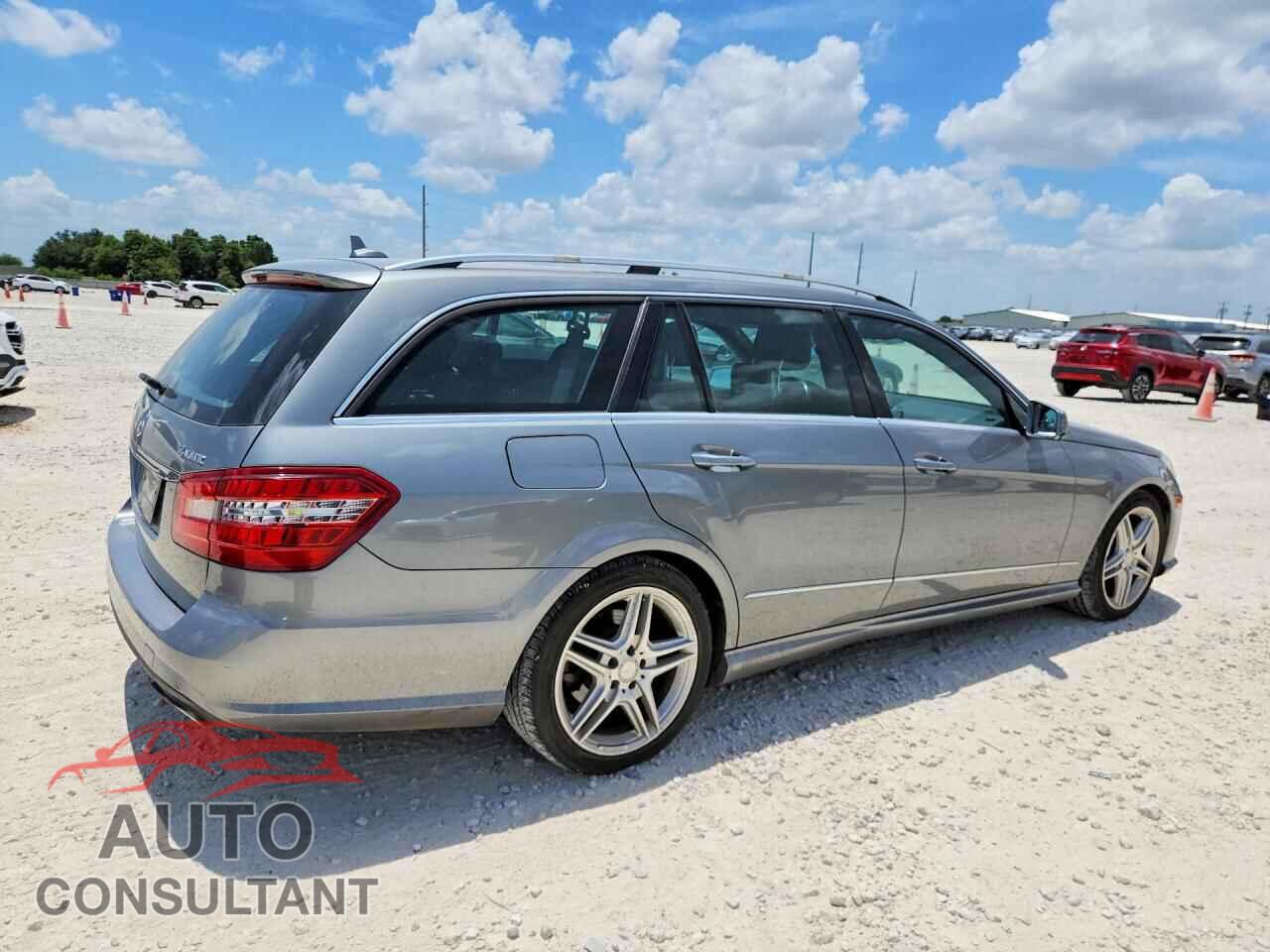MERCEDES-BENZ E-CLASS 2013 - WDDHH8JB2DA672402