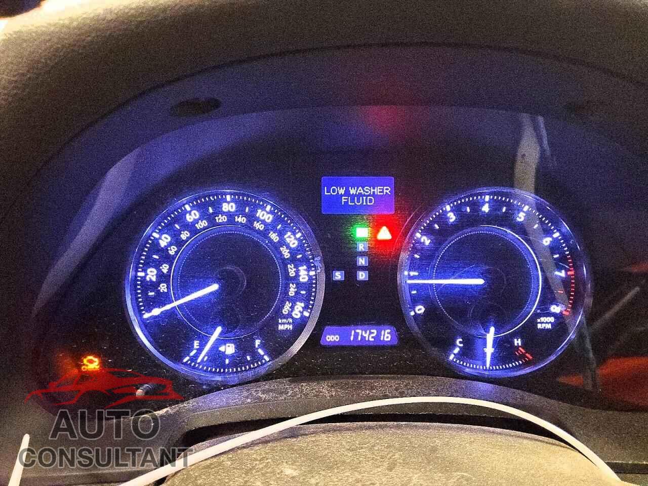 LEXUS IS 2015 - JTHFF2C27F2533136