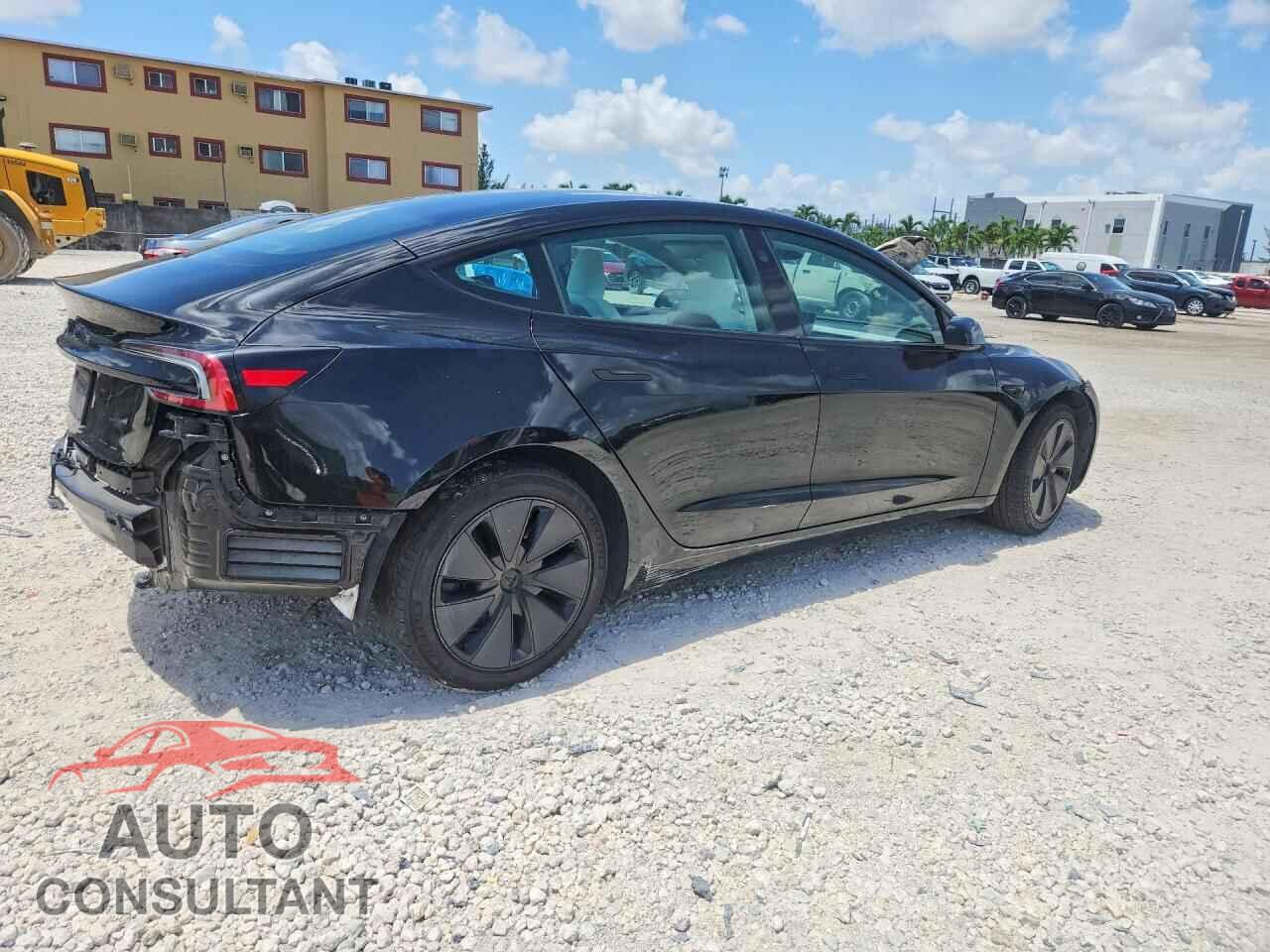 TESLA MODEL 3 2024 - 5YJ3E1EA1RF859280