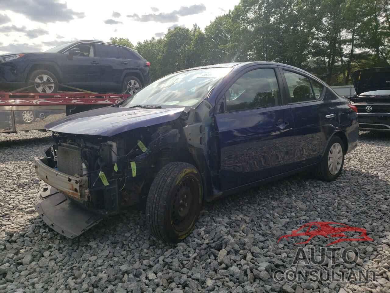 NISSAN VERSA 2018 - 3N1CN7AP3JL877771