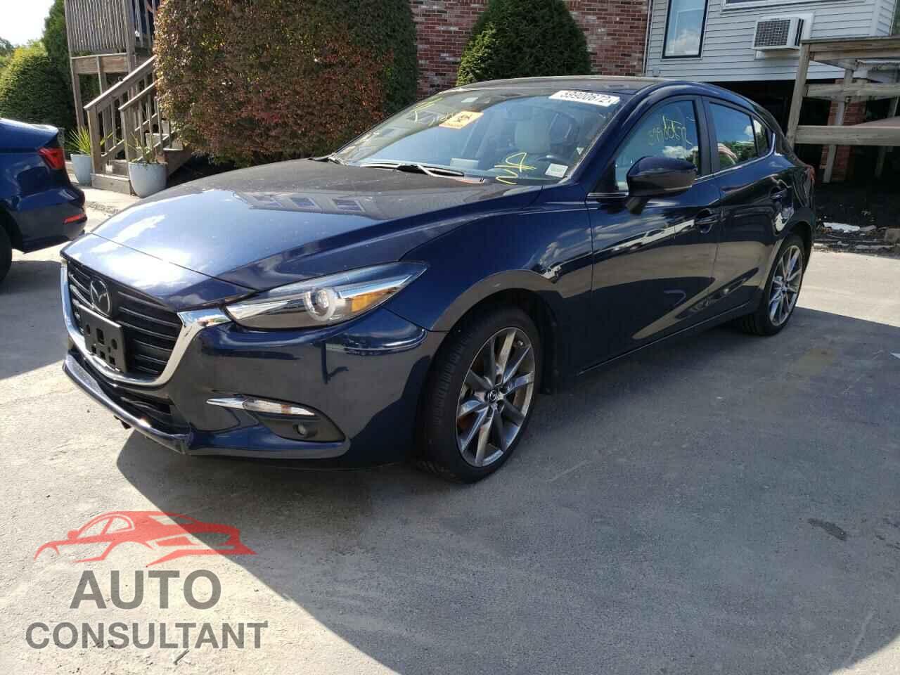 MAZDA 3 2018 - 3MZBN1M38JM255575