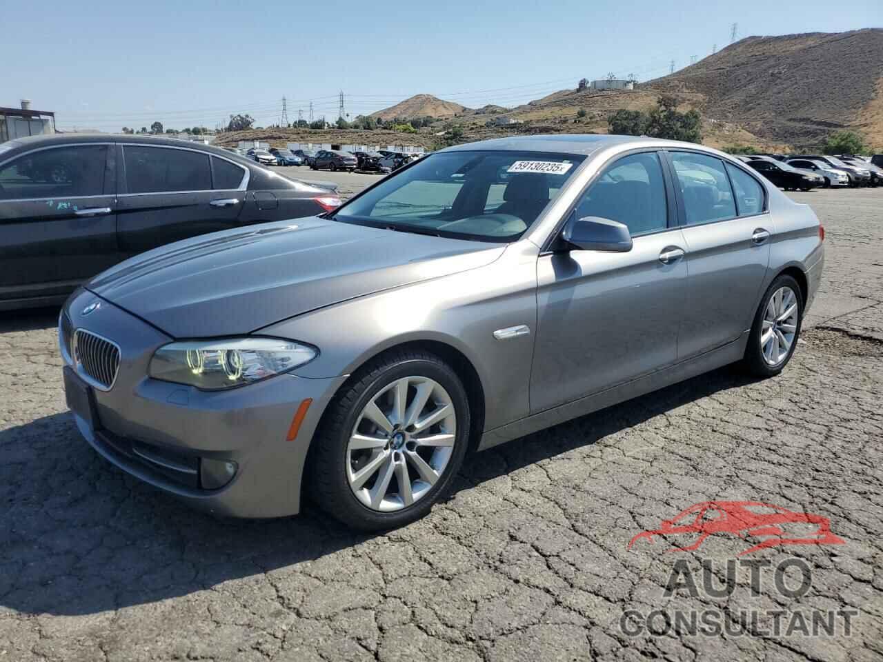 BMW 5 SERIES 2011 - WBAFR1C58BC736924