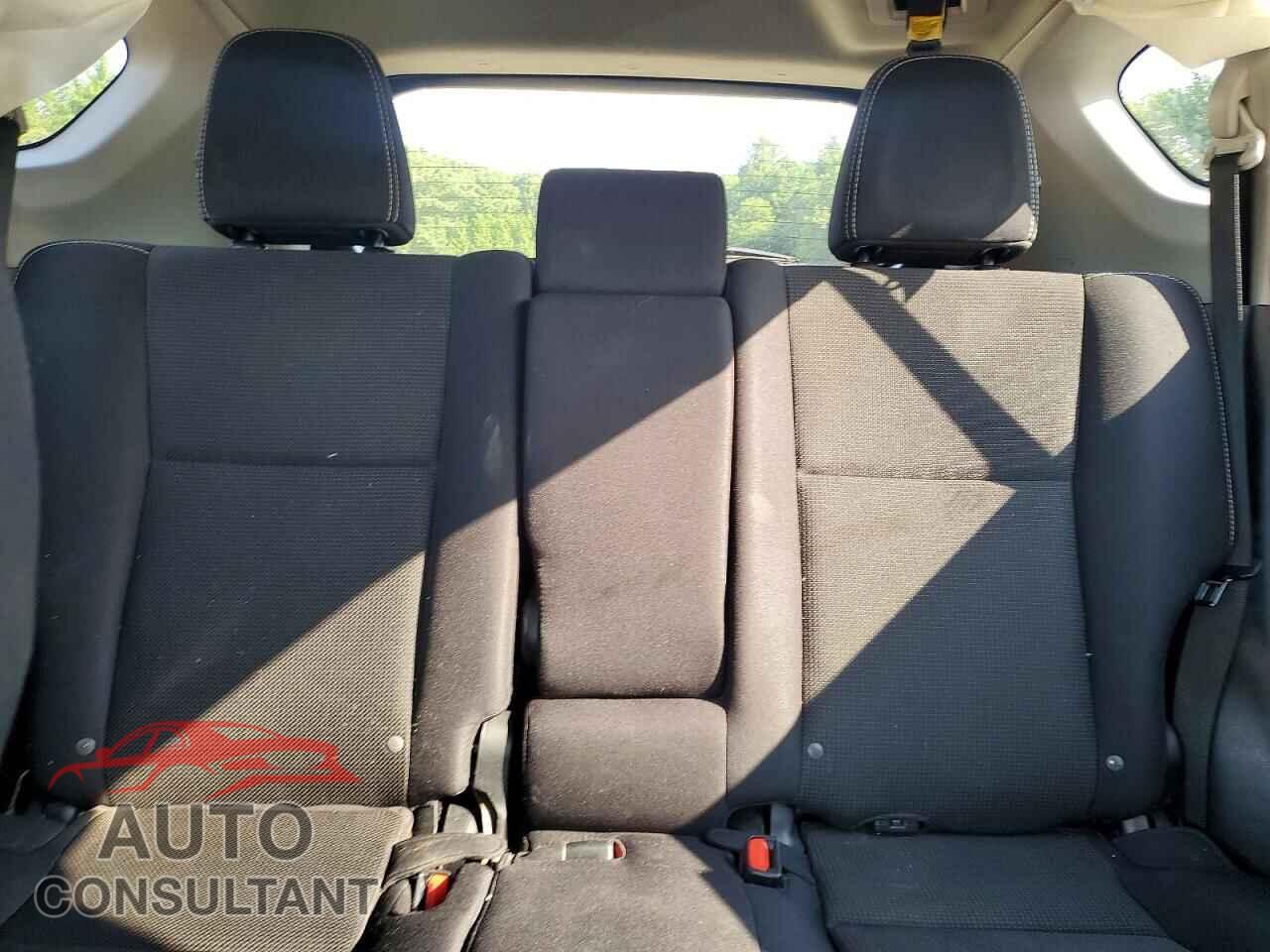 TOYOTA RAV4 2017 - 2T3RFREV7HW552035