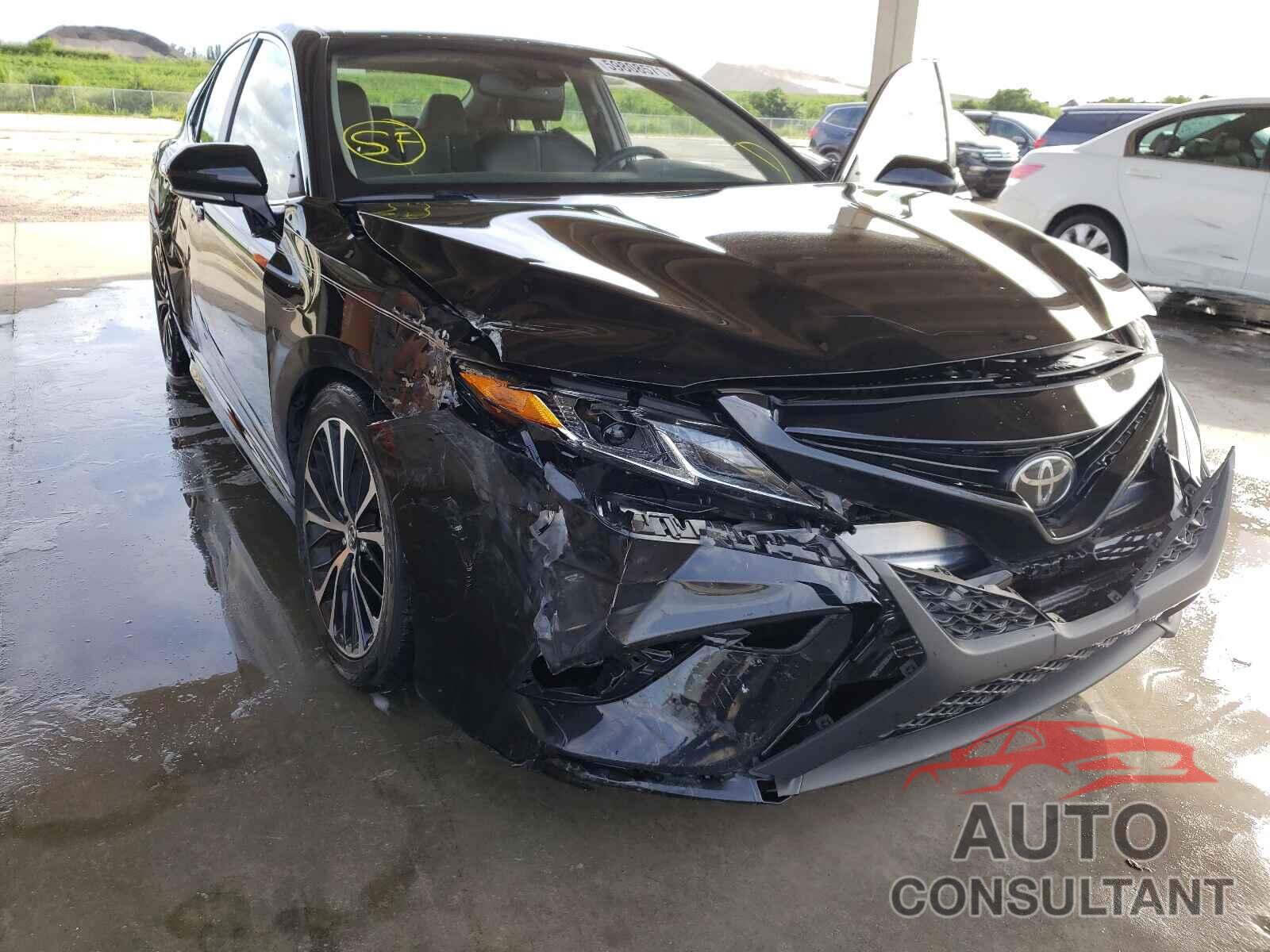 TOYOTA CAMRY 2018 - JTNB11HK8J3012460