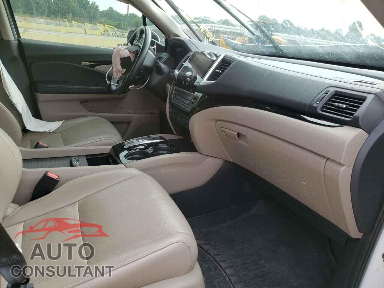 HONDA PILOT 2017 - 5FNYF6H04HB002355