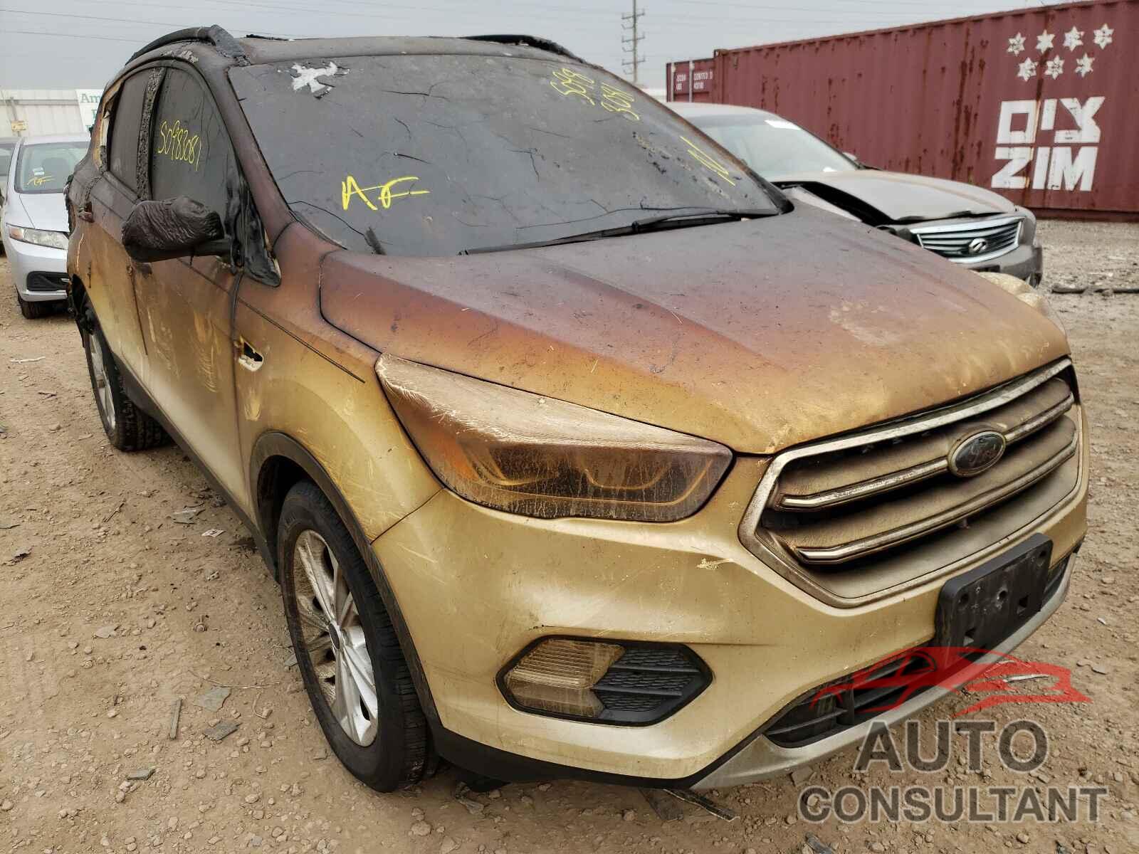 FORD ESCAPE 2017 - 1FMCU9G95HUD49813