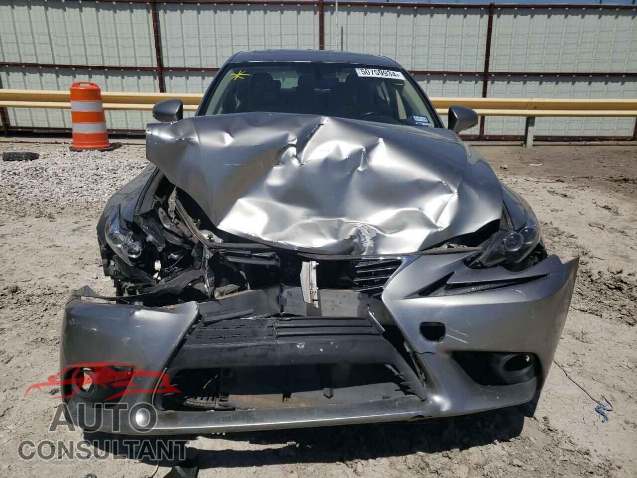 LEXUS IS 2016 - JTHBA1D2XG5031372