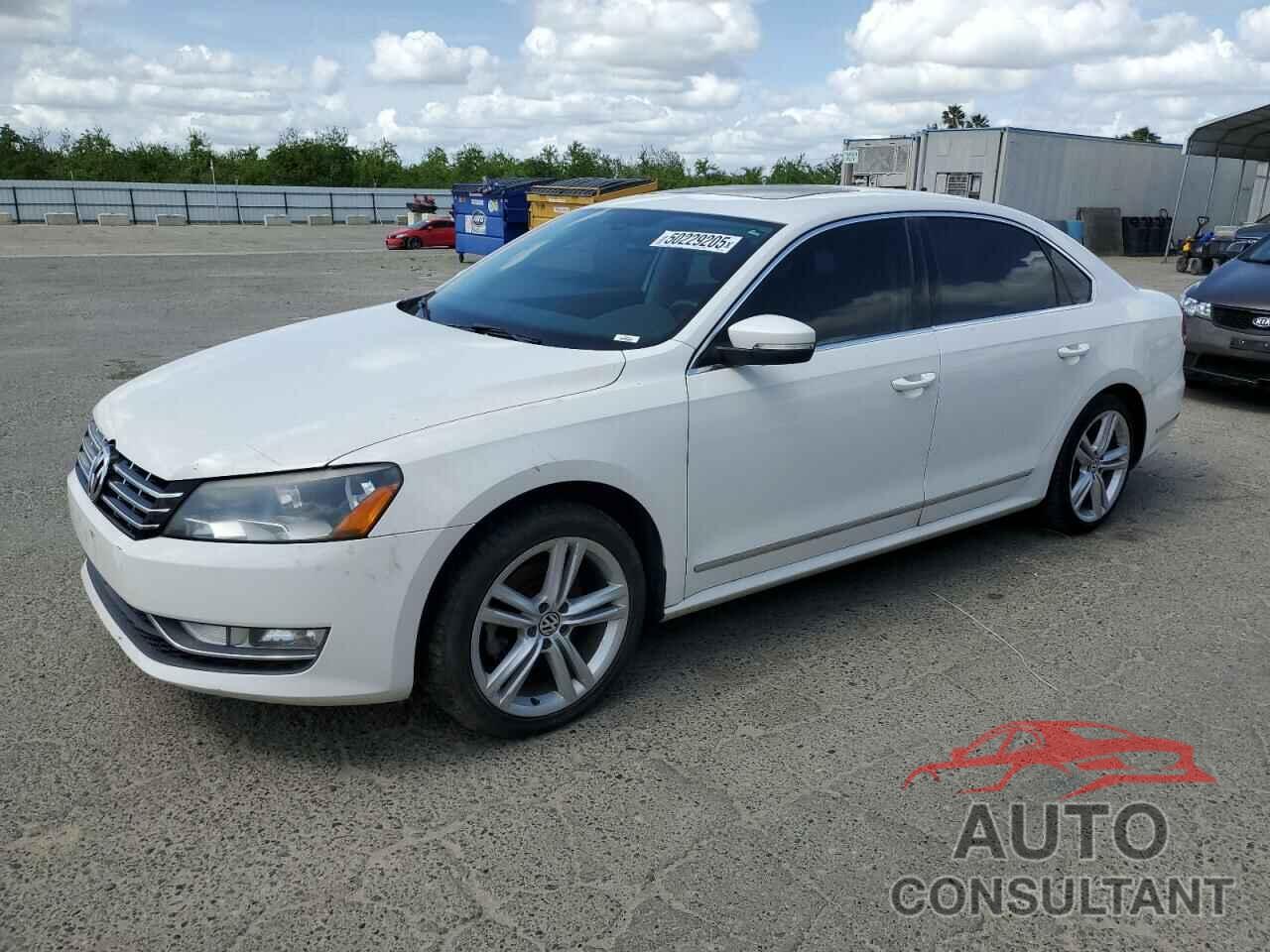 VOLKSWAGEN PASSAT 2013 - 1VWCN7A32DC105916