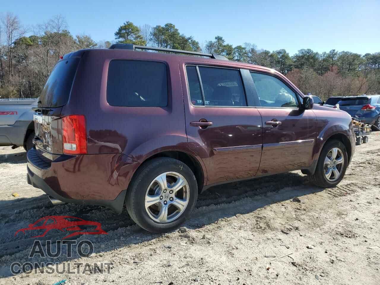 HONDA PILOT 2015 - 5FNYF4H53FB015840