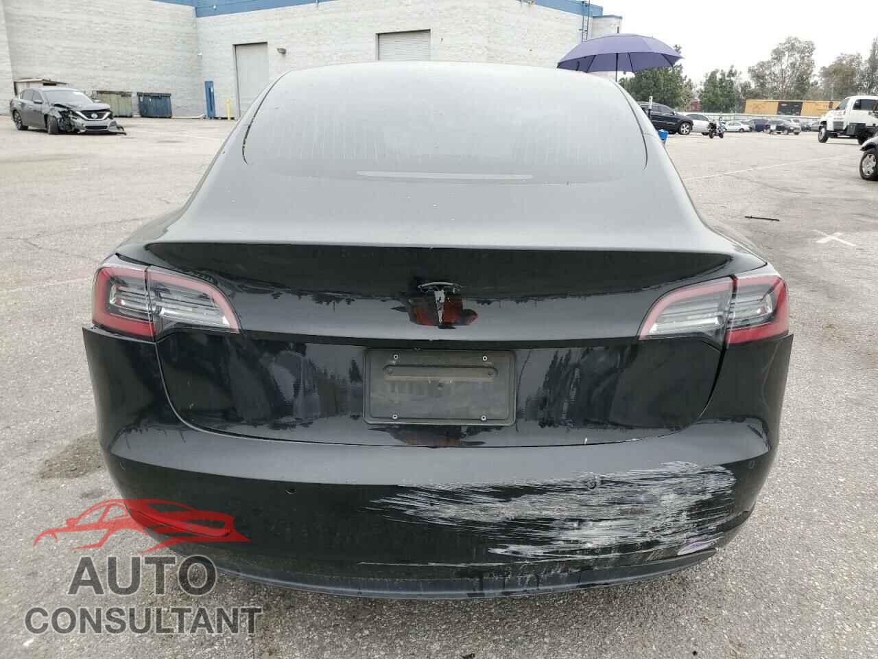 TESLA MODEL 3 2018 - 5YJ3E1EA0JF172764