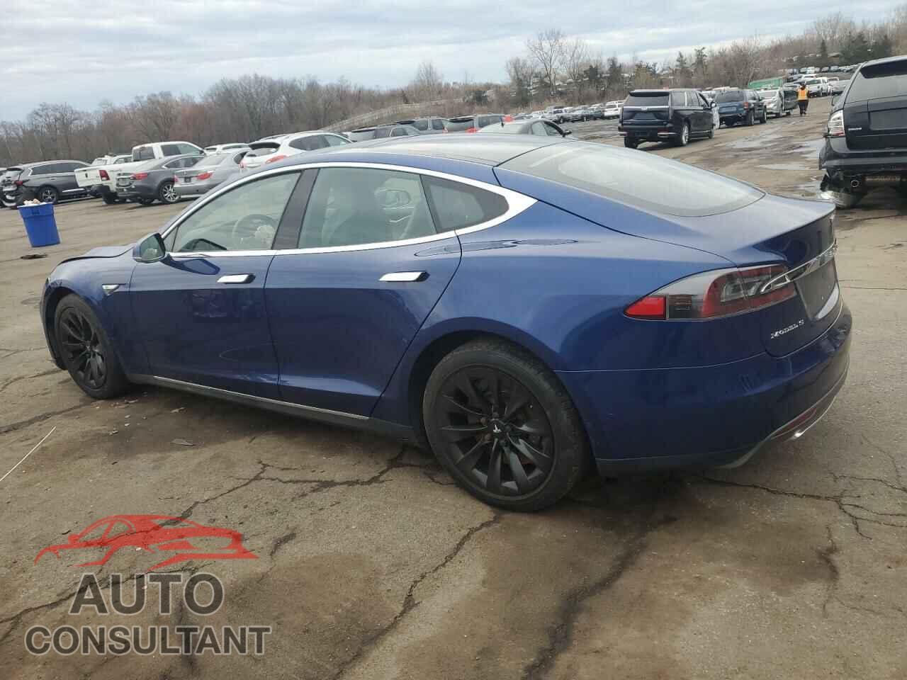 TESLA MODEL S 2015 - 5YJSA1E28FF109547