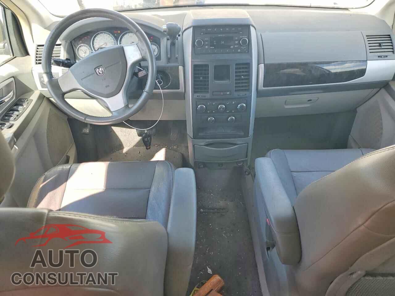 DODGE CARAVAN 2010 - 2D4RN5D15AR297687