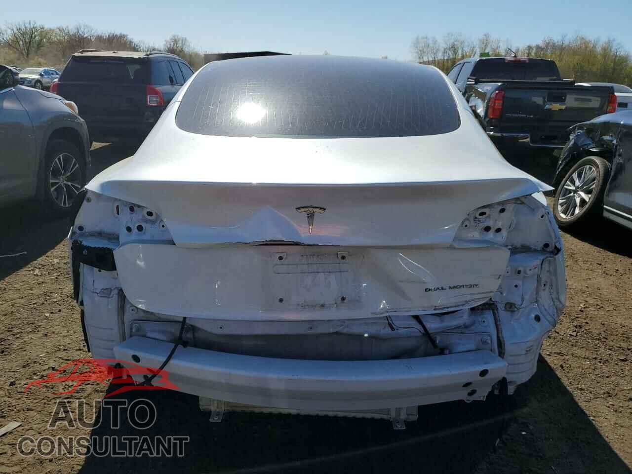 TESLA MODEL 3 2018 - 5YJ3E1EB2JF146790