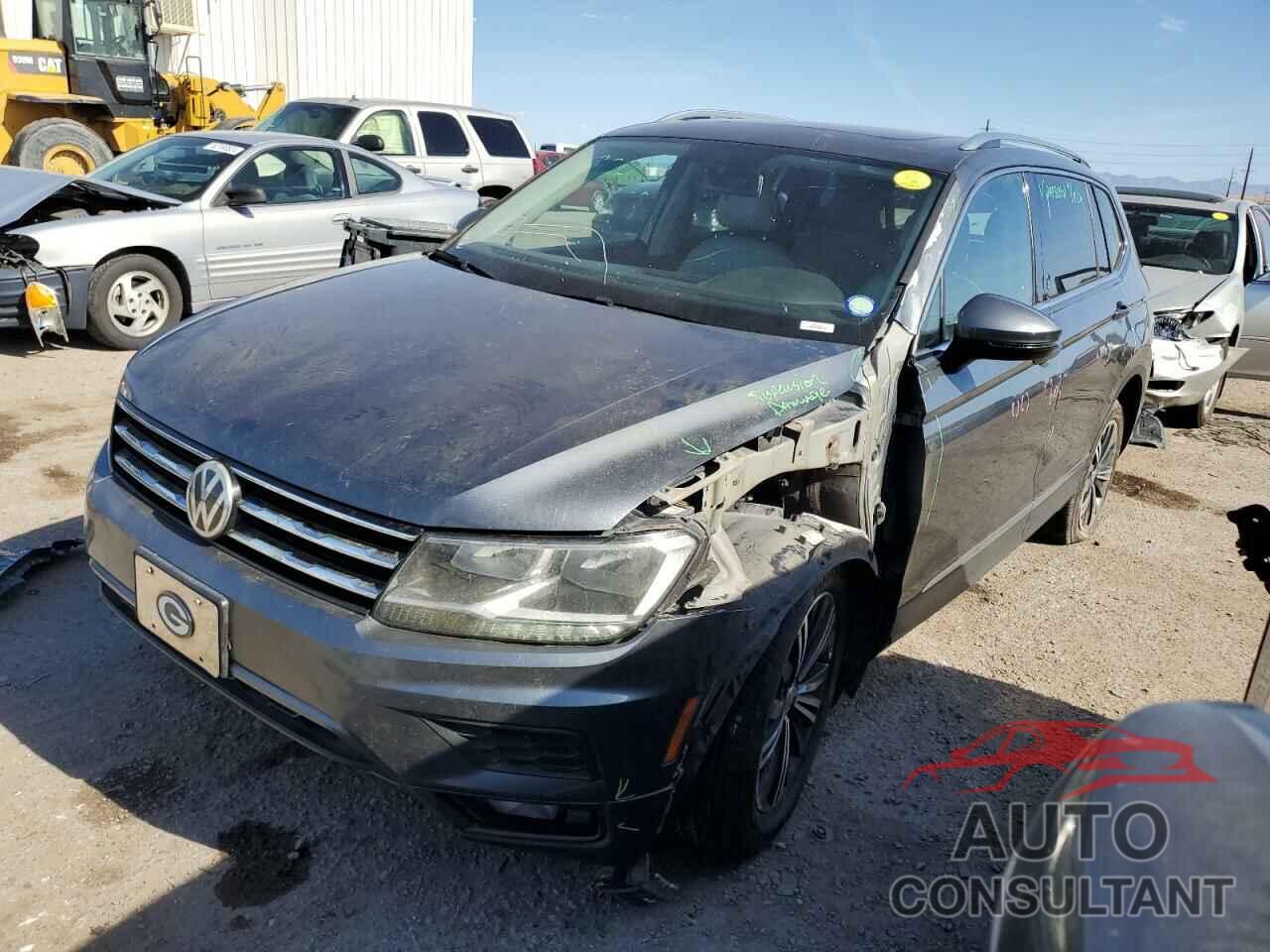 VOLKSWAGEN TIGUAN 2018 - 3VV3B7AX7JM062426