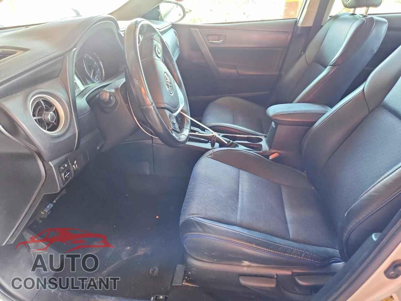 TOYOTA COROLLA 2017 - 2T1BURHE2HC751118