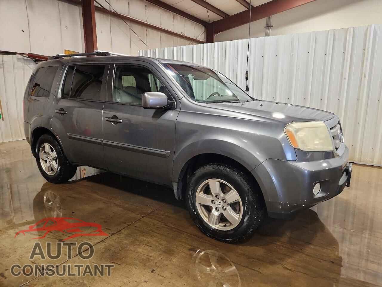 HONDA PILOT 2011 - 5FNYF4H49BB034426