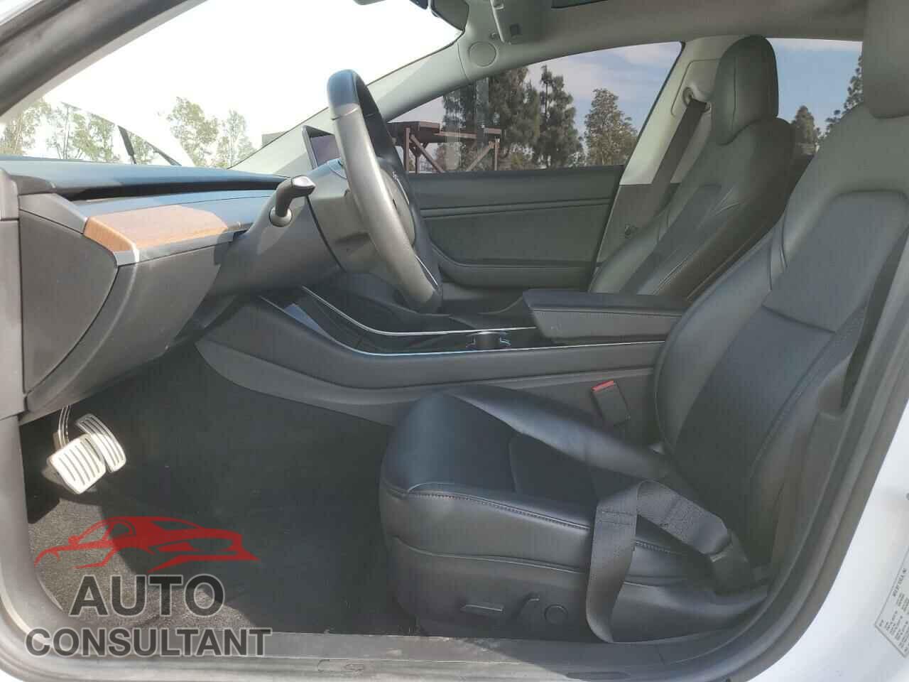 TESLA MODEL 3 2019 - 5YJ3E1EB5KF514171
