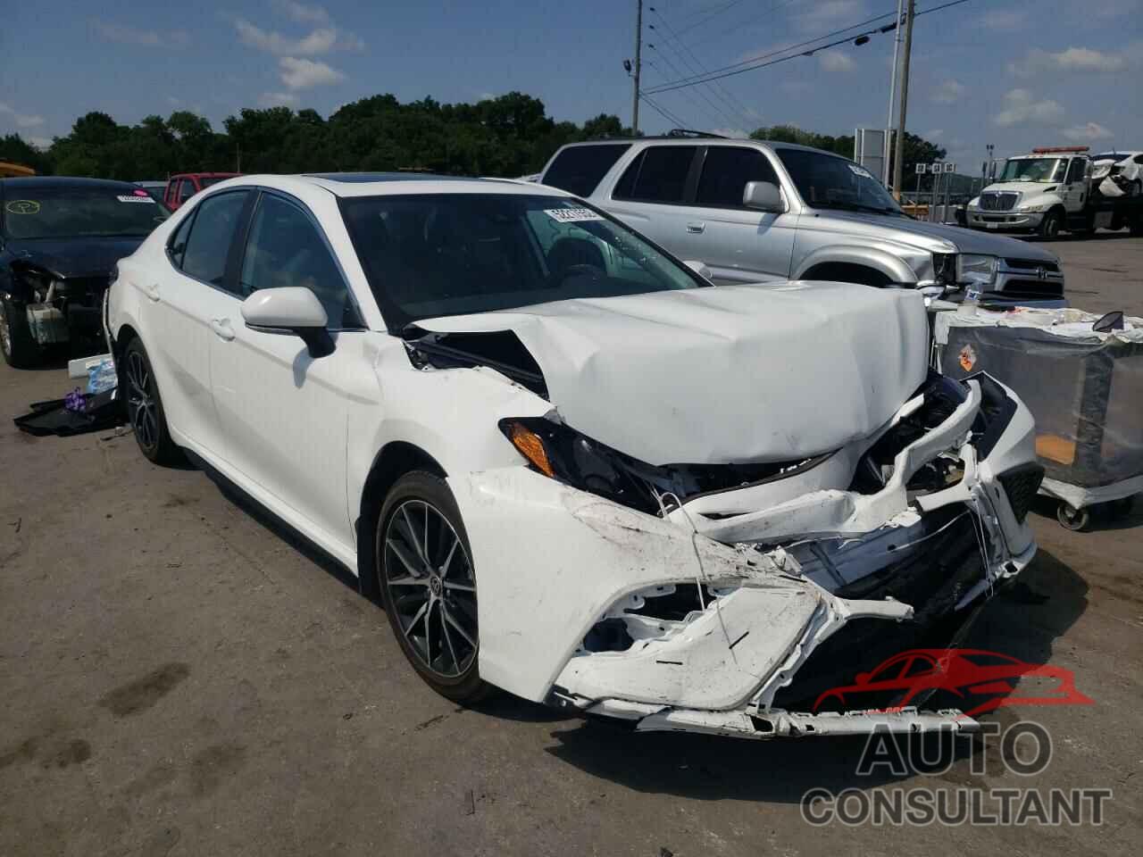 TOYOTA CAMRY 2021 - 4T1G11AK2MU437820