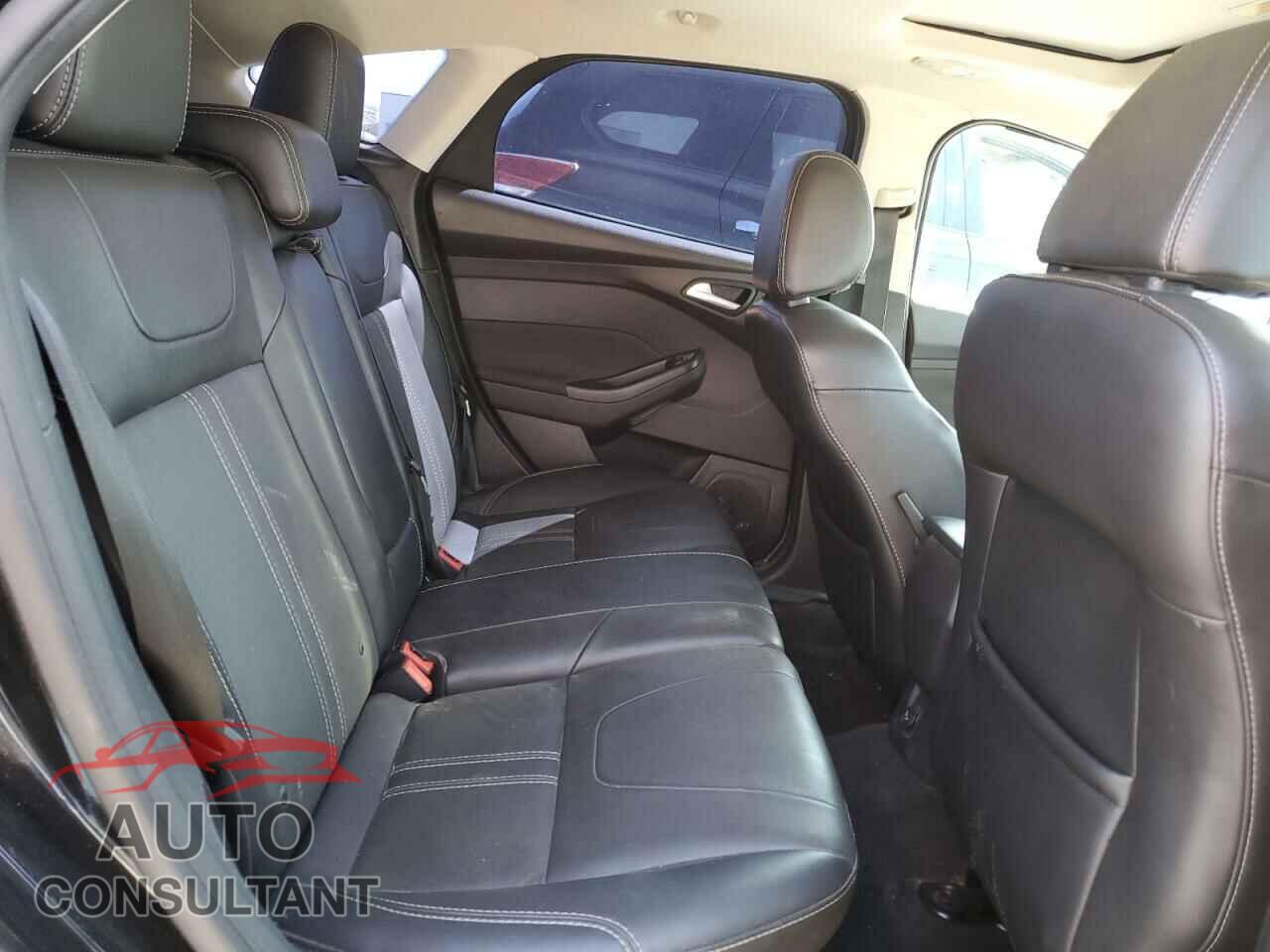 FORD FOCUS 2014 - 1FADP3N22EL259674